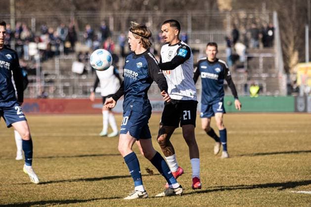 Soccer Men 2 Bundesliga 21 Matchday Season 2024 2025 SSV Ulm 1846 Soccer vs SC Paderborn 1907 08 02 2025 20 Felix Götze SC Paderborn , New arrival 21 Oliver Batista Meier SSV Ulm 1846 Soccer DFL regulations prohibit any use of photographs as image sequences and or quasi video Ulm Donaustadion Baden Württemberg Germany