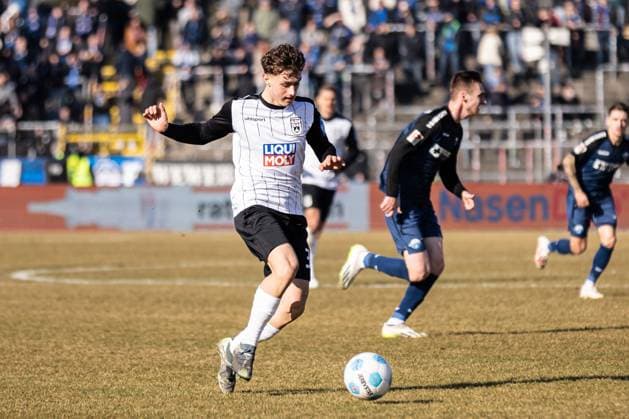 Soccer Men 2 Bundesliga 21 Matchday Season 2024 2025 SSV Ulm 1846 Football vs SC Paderborn 1907 08 02 2025 30 Maurice Krattenmacher SSV Ulm 1846 Football DFL regulations prohibit any use of photographs as image sequences and or quasi video Ulm Donaustadion Baden Württemberg Germany