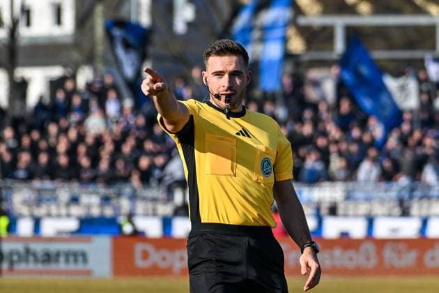 GER, 2 BL, SSV Ulm 1846 vs SC Paderborn 08 02 2025, Donaustadion, Ulm, GER, 2 BL, SSV Ulm 1846 vs SC Paderborn, in the picture referee Tom Bauer nordphotoxGmbHx xHafner nph00200