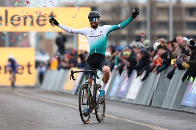Dutch Joris Nieuwenhuis celebrates as he crosses the finish line to win the men elite race of the Noordzeecross cyclocross cycling event in Middelkerke, the eighth and last race of the Superprestige competition on Saturday 08 February 2025. DAVIDxPINTENS  x111990282x