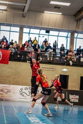 Volleyball Women Season 2024 2025 2 Volleyball Bundesliga Women Pro ETV Hamburg vs. VCO Dresden 08 02 2025 Pass by Luise Klein 9, ETV Hamburg Hamburg Lokstedter Steindamm 52 Hamburg Germany