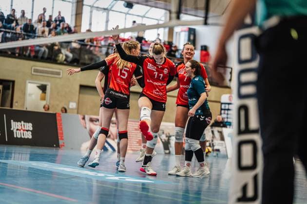 Volleyball Women Season 2024 2025 2 Volleyball Bundesliga Women Pro ETV Hamburg vs VCO Dresden 08 02 2025 ETV jubelt Hamburg Lokstedter Steindamm 52 Hamburg Germany
