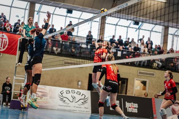 Volleyball Women Season 2024 2025 2 Volleyball Bundesliga Women Pro ETV Hamburg vs VCO Dresden 08 02 2025 Constanze von Meyenn 6, ETV Hamburg beim Angriff Hamburg Lokstedter Steindamm 52 Hamburg Germany