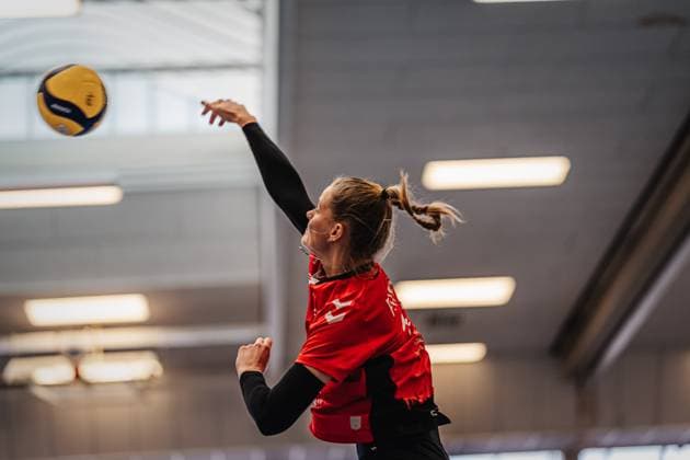 Volleyball Women Season 2024 2025 2 Volleyball Bundesliga Women Pro ETV Hamburg vs VCO Dresden 08 02 2025 Svea Frobel 11, ETV Hamburg beim Angriff Hamburg Lokstedter Steindamm 52 Hamburg Germany