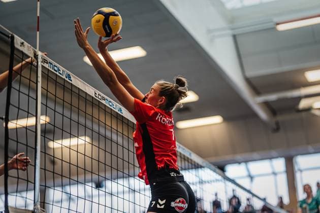 Volleyball Women Season 2024 2025 2 Volleyball Bundesliga Women Pro ETV Hamburg vs VCO Dresden 08 02 2025 Leonie Körtzinger 7, ETV Hamburg at Block Hamburg Lokstedter Steindamm 52 Hamburg Germany