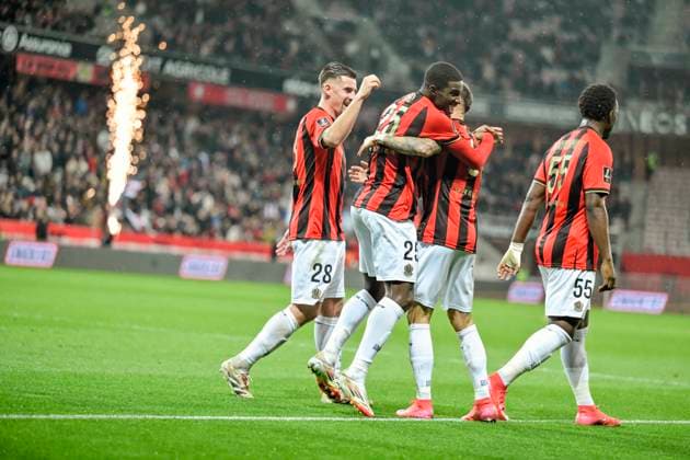 FOOTBALL : OGC Nice vs RC Lens - ligue 1 - 8 02 25 OGC Nice team reacts after goal of Nice™s defender 92 Jonathan Clauss during the French L1 football match between Nice (OGC Nice) and Lens (RC Lens) at Allianz Riviera Stadium of Nice, south France, on February 8, 2025. NICEFrance  Copyright: xfredxDIDES psnewzx