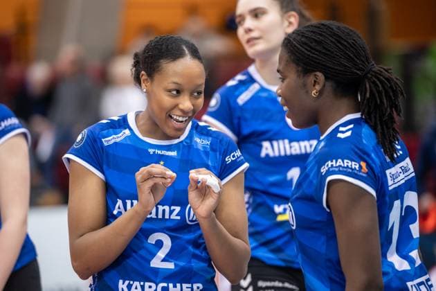 Breland Morrissette Allianz MTV Stuttgart, 02 in conversation with Krystal Rivers Allianz MTV Stuttgart, 13 GER, Allianz MTV Stuttgart Ladies in Black Aachen, Volleyball Bundesliga, VBL, season 2024 2025, 08 02 2025 GER, Allianz MTV Stuttgart Ladies in Black Aachen, Volleyball Bundesliga, VBL, season 2024 2025, 08 02 2025 Stuttgart Copyright: xSandyxDinkelackerx EP_SDR