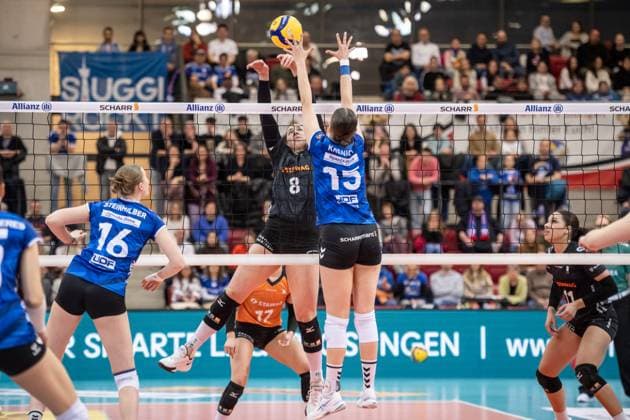 Charlotte Krenicky Allianz MTV Stuttgart, 15 vs Cara McKenzie Ladies in Black Aachen, 08 GER, Allianz MTV Stuttgart Ladies in Black Aachen, Volleyball Bundesliga, VBL, Season 2024 2025, 08 02 2025 GER, Allianz MTV Stuttgart Ladies in Black Aachen, Volleyball Bundesliga, VBL, Season 2024 2025, 08 02 2025 Stuttgart Copyright: xSandyxDinkelackerx EP_SDR