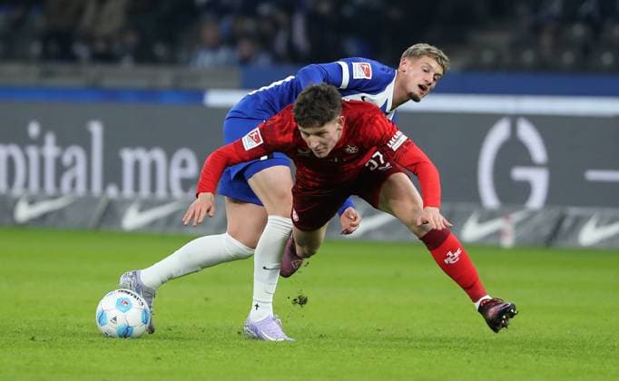 Michael Cuisance, Leon Robinson duel Match scene Action Sport Football Soccer DFL 2 Bundesliga Men 21 Matchday Season 2024 2025 08 02 2025 Hertha BSC Berlin vs 1 FC Kaiserslautern FCK DFL regulations prohibit any use of photographs as image sequences and or quasi video