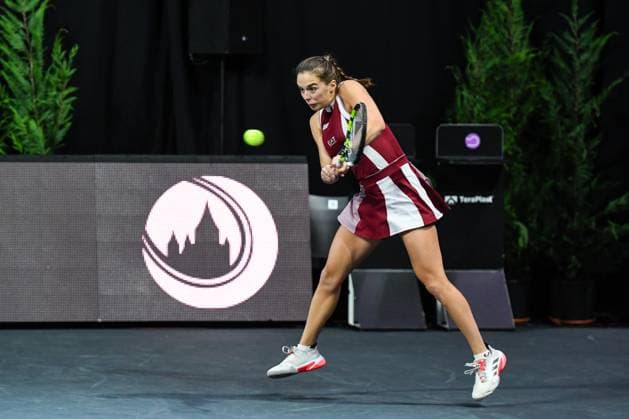 Transylvania Open 2025 - WTA, Tennis Damen 250 Tournament - Day 6 - Semi-final Lucia Bronzetti competes during the semifinals of the Transylvania Open 2025, a WTA250 Tournament, at BT Arena in Cluj-Napoca, Romania, on February 8, 2025 Cluj-Napoca Romania  Copyright: xFlaviuxBuboix originalFilename:buboi-notitle250208_npaXb.jpg