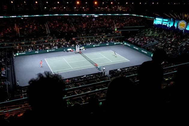 Sport Bilder des Tages ROTTERDAM - Hubert Hurkacz (POL) in action against Carlos Alcaraz (ESP) on the sixth day of the ABN AMRO Open tennis tournament in Ahoy. ANP SANDER KING ABN AMRO Open - Day Six 2025 xVIxANPxSportx xxANPxIVx 519451934 originalFilename: 519451934.jpg
