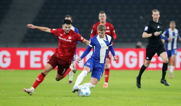 Maximilian Bauer, Michael Cuisance on the ball duel Match scene Action Sport Football Soccer DFL 2 Bundesliga Men 21 Matchday Season 2024 2025 08 02 2025 Hertha BSC Berlin vs 1 FC Kaiserslautern FCK DFL regulations prohibit any use of photographs as image sequences and or quasi video