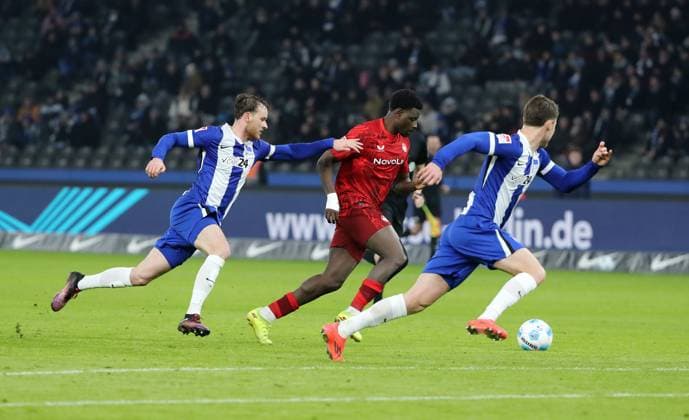 Pascal Klemens, Ragnar Ache on the ball, Linus Gechter duel Match scene Action Sport Soccer Football DFL 2 Bundesliga Men 21 Matchday Season 2024 2025 08 02 2025 Hertha BSC Berlin vs 1 FC Kaiserslautern FCK DFL regulations prohibit any use of photographs as image sequences and or quasi video