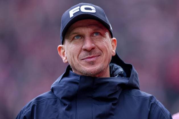 09 02 2025, Football, 1 FC Köln FC Schalke 04, 2 Fußball Bundesliga, 21 Matchday, RheinEnergie STADION, Season 2024 2025 Coach Gerhard Struber Head Coach 1 FC Köln DFB regulations prohibit any use of photographs as image sequences and or quasi video Nordrhein Westfalen Germany