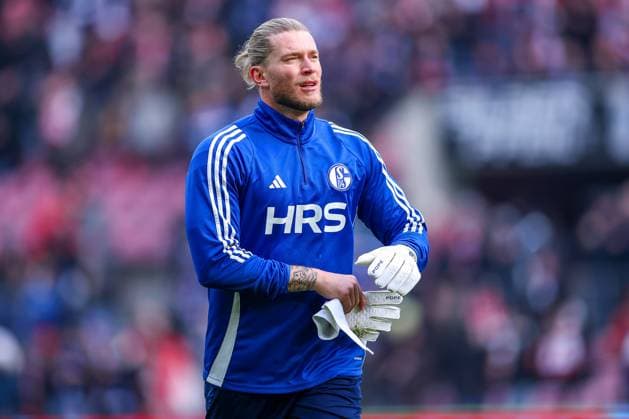 09 02 2025, Football, 1 FC Köln FC Schalke 04, 2 Fußball Bundesliga, 21 Matchday, RheinEnergie STADION, Season 2024 2025 Goalkeeper Loris Karius S04 27 DFB regulations prohibit any use of photographs as image sequences and or quasi video Nordrhein Westfalen Germany