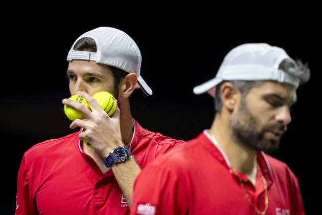 ROTTERDAM - Simone Bolelli (ITA) and Andrea Vavassori (ITA) in action against Sander Gille (BEL) and Jan Zielinski (POL) during the final doubles match on the seventh day of the ABN AMRO Open tennis tournament in Ahoy. ANP SANDER KING ABN AMRO Open - Day Seven 2025 xVIxANPxSportx xxANPxIVx 519515872 originalFilename: 519515872.jpg