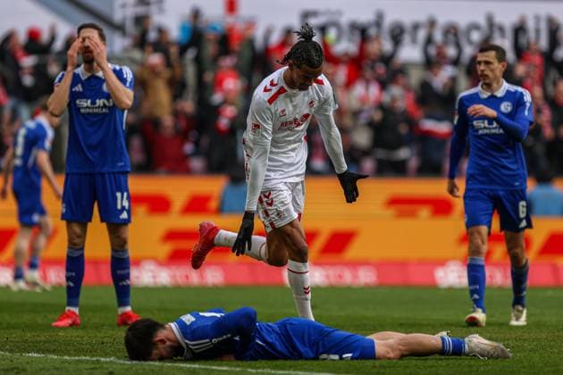 Goal, Goal celebration, for 1 0 by Damion Downs FC Köln FC Koeln, 42 , GER, FC Köln Koeln vs FC Schalke 04, Football, 2 Bundesliga, Matchday 21, Season 2024 2025, 09 02 2025, DFL DFB REGULATIONS PROHIBIT ANY USE OF PHOTOGRAPHS AS IMAGE SEQUENCES AND OR QUASI VIDEO, GER, FC Köln Koeln vs FC Schalke 04, Football, 2 Bundesliga, 21 Matchday, Season 2024 2025, 09 02 2025 Köln Koeln Copyright: xGabrielxBoiax EP_EER