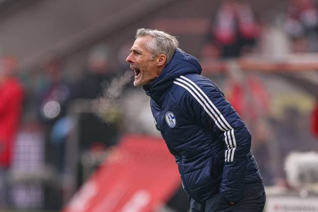 Cologne, Germany, 09 02 25 Coach Kees Van Wonderen FC Schalke 04 gestures, gestures during the Bundesliga 2 match between 1 FC Köln FC Schalke 04 at RheinEnergieSTADION on 09 February 2025 in Cologne, Germany Köln RheinEnergieSTADION Germany Copyright: xStefanxBrauerx xBrauer-Fotoagentx