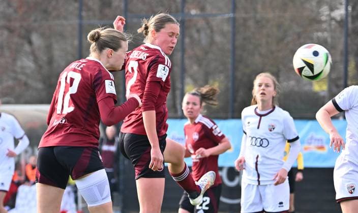 09 02 2025 Soccer Season 2024 2025 2 Women Soccer Bundesliga 14 Matchday 1 FC Nürnberg FCN Club Clubfrauen FC Ingolstadt 04 FCI Sportfoto Zink xwoxzix 8Amelie Thöle Thoele 12, 1 FC Nürnberg FCN Klara Svensson Senelius 2, 1 FC Nürnberg FCN