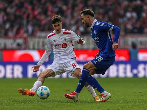 Kenan Karaman FC Schalke 04, 19 in duel against Denis Huseinbasic FC Köln FC Koeln, 8 , GER, FC Köln Koeln vs FC Schalke 04, Soccer, 2 Bundesliga, Matchday 21, Season 2024 2025, 09 02 2025, DFL DFB REGULATIONS PROHIBIT ANY USE OF PHOTOGRAPHS AS IMAGE SEQUENCES AND OR QUASI VIDEO, GER, FC Köln Koeln vs FC Schalke 04, Football, 2 Bundesliga, Matchday 21, Season 2024 2025, 09 02 2025 Köln Koeln Copyright: xGabrielxBoiax EP_EER