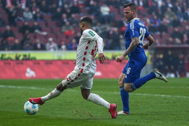 Linton Maina FC Köln FC Koeln, 37 in duel against Tomas Kalas FC Schalke 04, 26 , GER, FC Köln Koeln vs FC Schalke 04, Soccer, 2 Bundesliga, Matchday 21, Season 2024 2025, 09 02 2025, DFL DFB REGULATIONS PROHIBIT ANY USE OF PHOTOGRAPHS AS IMAGE SEQUENCES AND OR QUASI VIDEO, GER, FC Köln Koeln vs FC Schalke 04, Football, 2 Bundesliga, Matchday 21, Season 2024 2025, 09 02 2025 Köln Koeln Copyright: xGabrielxBoiax EP_EER