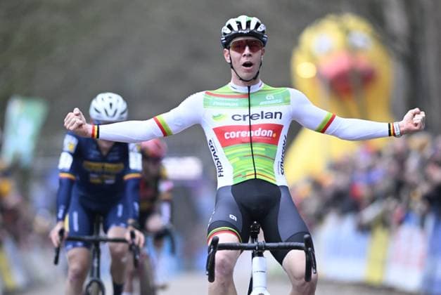 Belgian Laurens Sweeck and pictured crossing the finish line of the men s elite race of the Krawatencross cyclocross in Lille, stage 7 (out of 8) in the X2O Trofee Veldrijden competition, Sunday 09 February 2025. JASPERxJACOBS  x112080376x