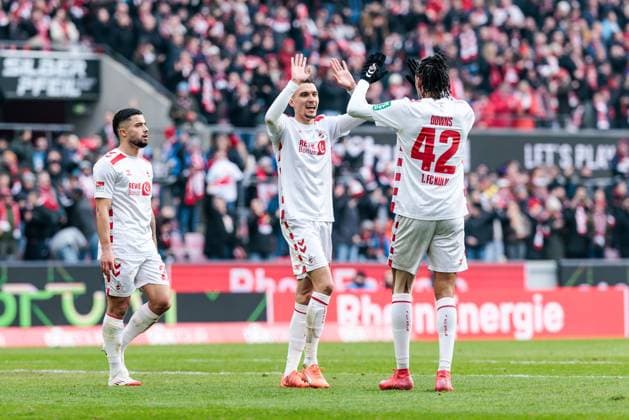 2 Soccer Bundesliga 1 FC Köln FC Schalke 04 09 02 2025 Cheers for 1 0 by Damion Downs 1 FC Köln, 42 Dejan Ljubicic 1 FC Köln, 7 2 Soccer Bundesliga, 1 FC Köln FC Schalke 04, Cologne, Rheinenergiestadion on 09 02 2025 DFL REGULATIONS PROHIBIT ANY USE OF PHOTOGRAPHS AS IMAGE SEQUENCES AND OR QUASI VIDEO Copyright: xBEAUTIFULxSPORTS Wunderlx