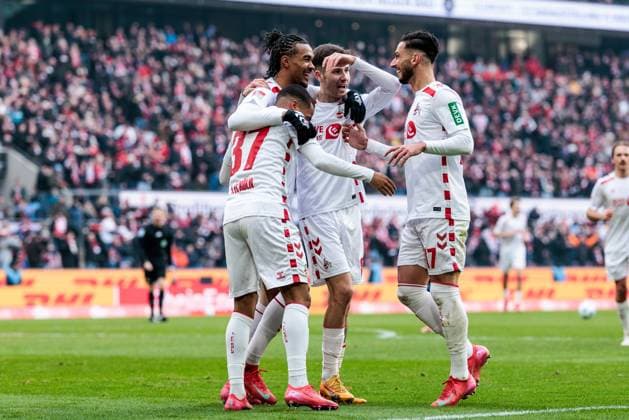 2 Soccer Bundesliga 1 FC Köln FC Schalke 04 09 02 2025 Cheers for 1 0 by Damion Downs 1 FC Köln, 42 Linton Maina 1 FC Köln, 37 , Denis Huseinbasic 1 FC Köln, 8 , Leart Paqarada 1 FC Köln, 17 2 Soccer Bundesliga, 1 FC Köln FC Schalke 04, Cologne, Rheinenergiestadion on 09 02 2025 DFL REGULATIONS PROHIBIT ANY USE OF PHOTOGRAPHS AS IMAGE SEQUENCES AND OR QUASI VIDEO Copyright: xBEAUTIFULxSPORTS Wunderlx