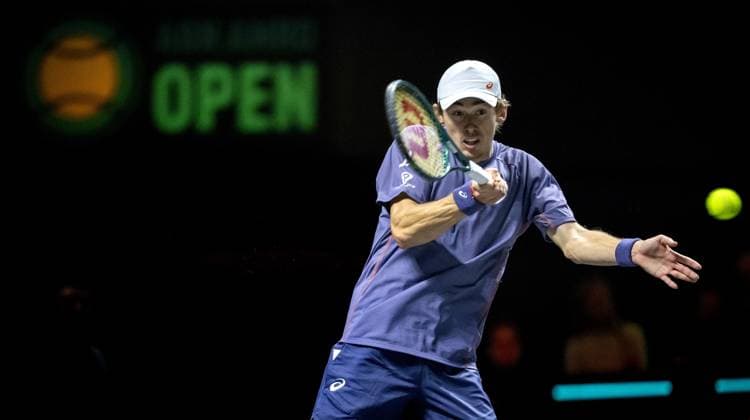 ROTTERDAM - Alex de Minaur (AUS) in action against Carlos Alcaraz (ESP) during the final on the seventh day of the ABN AMRO Open tennis tournament in Ahoy. ANP SANDER KING ABN AMRO Open - Day Seven 2025 xVIxANPxSportx xxANPxIVx 519533057 originalFilename: 519533057.jpg