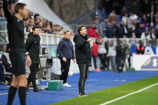 Fußball, AJ Auxerre - FC Toulouse AJ Auxerre v Toulouse FC - Ligue 1 McDonald s 2024 2025 Carles MARTINEZ NOVELL (Entraineur Toulouse TFC) during the Ligue 1 McDonald s match between Auxerre and Toulouse at Stade Abbe Deschamps on February 9, 2025 in Auxerre, France. Auxerre France  Copyright: xFEPx 776279859