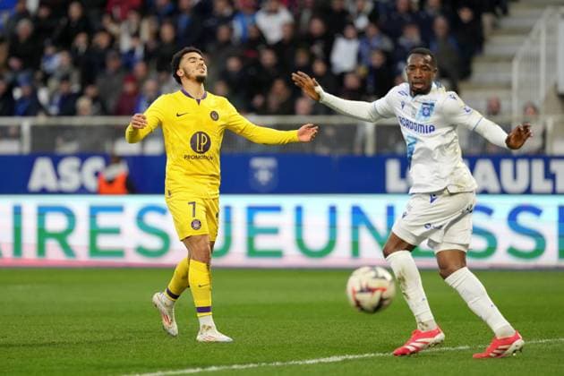 Fußball, AJ Auxerre - FC Toulouse AJ Auxerre v Toulouse FC - Ligue 1 McDonald s 2024 2025 07 Zakaria ABOUKHLAL (tfc) during the Ligue 1 McDonald s match between Auxerre and Toulouse at Stade Abbe Deschamps on February 9, 2025 in Auxerre, France. Auxerre France  Copyright: xFEPx 776279859