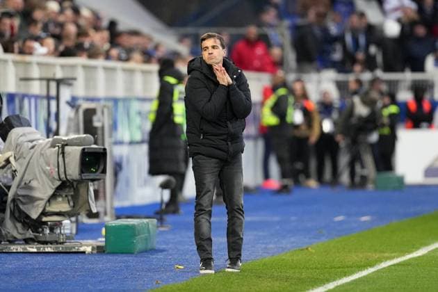 Fußball, AJ Auxerre - FC Toulouse AJ Auxerre v Toulouse FC - Ligue 1 McDonald s 2024 2025 Carles MARTINEZ NOVELL (Entraineur Toulouse TFC) during the Ligue 1 McDonald s match between Auxerre and Toulouse at Stade Abbe Deschamps on February 9, 2025 in Auxerre, France. Auxerre France  Copyright: xFEPx 776279859