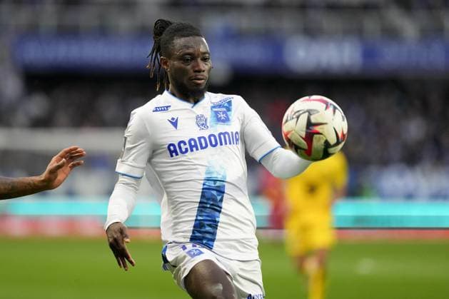 Fußball, AJ Auxerre - FC Toulouse AJ Auxerre v Toulouse FC - Ligue 1 McDonald s 2024 2025 14 Gideon MENSAH (aja) during the Ligue 1 McDonald s match between Auxerre and Toulouse at Stade Abbe Deschamps on February 9, 2025 in Auxerre, France. Auxerre France  Copyright: xFEPx 776279859