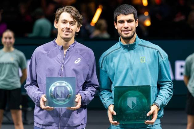 2025-02-09 ABN AMRO Open Day Seven ROTTERDAM, NETHERLANDS - FEBRUARY 9: Alex De Minaur of Australia and Carlos Alcaraz of Spain during Day Seven of the ABN AMRO Open at Rotterdam Ahoy on February 9, 2025 in Rotterdam, Netherlands. (Photo by Joris Verwijst BSR Agency) Rotterdam Netherlands Content not available for redistribution in The Netherlands directly or indirectly through any third parties. Copyright: xBSRxAgencyx