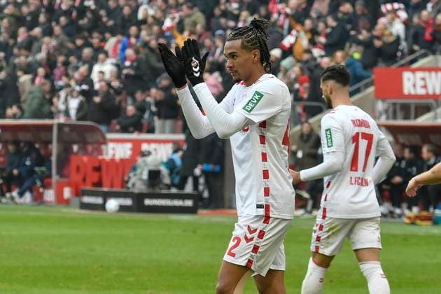 Damion Downs Koeln 42 cheers after scoring 1 0 09 02 2025 Soccer 1 FC Koeln vs FC Schalke 04, Rheinenergiestadion, Koeln, DFB DFL REGULATIONS PROHIBIT ANY USE OF PHOTOGRAPHS AS IMAGE SEQUENCES AND OR QUASI VIDEO Copyright: xpepphotox xSaschaxWeizx pep00321, pep_20250209_hm_0784