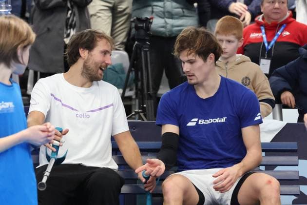 TENNIS : Play In Challenger Lille 2025 - ATP, Tennis Herren 125 Challenger Tour - 09 02 2025 Lucas POUILLE (France) et Arthur BOUQUIER (France) lors de la finale au Play In Challenger Lille 2025, ATP 125 Challenger Tour, le 9 fÃ vrier 2025  Copyright: xLaurentxSANSONx xPsnewZx