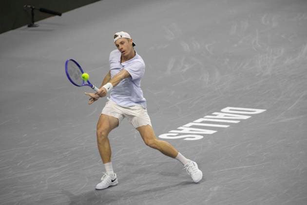 February 9, 2025, Frisco, Texas, USA: DENIS SHAPOVALOV (CAN) returns with a backhand in a singles final match against CASPER RUUD (NOR) during day eight of the 2025 ATP, Tennis Herren 500 Dallas Open at the Star in Frisco, TX. DENIS SHAPOVALOV (CAN) defeated CASPER RUUD (NOR), 7:6, 6:3. Frisco USA - ZUMAh193 20250209_zsp_h193_020 Copyright: xDanielxMcGregor-Huyerx