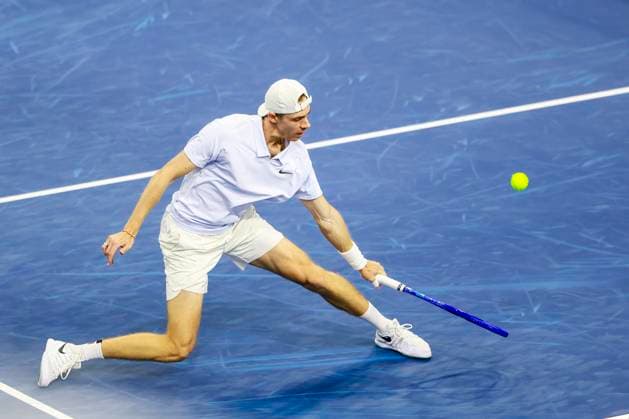 Sport Bilder des Tages February 9, 2025, Frisco, Texas, USA: DENIS SHAPOVALOV (CAN) in action against Casper Ruud (NOR) during the finals of the ATP, Tennis Herren Dallas Open at Ford Center at The Star. SHAPOVALOV wins 7:6, 6:3. Frisco USA - ZUMAf180 20250209_zsp_f180_002 Copyright: xMarkxFannx