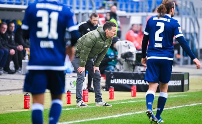 Coach Christian Eichner Karlsruher SC looks on during the 2 Bundesliga match between Karlsruher SC and Eintracht Braunschweig at BBBank Wildpark on February 09, 2025 in Karlsruhe, Germany Photo by Silas Schueller De Fodi Images Coach Christian Eichner Karlsruher SC looks on during the 2 Bundesliga match between Karlsruher SC and Eintracht Braunschweig at BBBank Wildpark on February 9, 2025 in Karlsruhe, Germany Photo by Silas Schueller De Fodi Images DFB DFL REGULATIONS PROHIBIT ANY USE OF PHOTOGRAPHS AS IMAGE SEQUENCES AND OR QUASI VIDEO Photo by Silas Schueller DeFodi Images Defodi 738 738 KSCBRA 20250209 226 Defodi-738 DFB DFL REGULATIONS PROHIBIT ANY USE OF PHOTOGRAPHS AS IMAGE SEQUENCES AND OR QUASI-VIDEO.