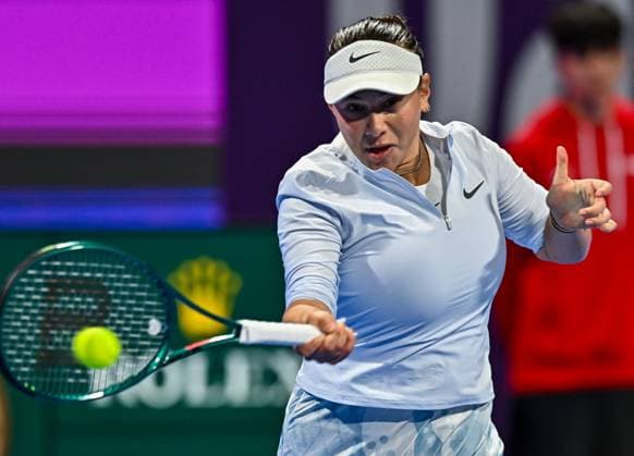WTA, Tennis Damen QATAR OPEN TENNIS TOURNAMENT FIRST ROUND Amanda Anisimova of United States competes in her 1st round match against Victoria Azarenka during the WTA Qatar TotalEnergies Open 2025 tennis tournament at the Khalifa International Tennis Complex in Doha, Qatar, on February 9, 2025. Copyright: xNOUSHADx