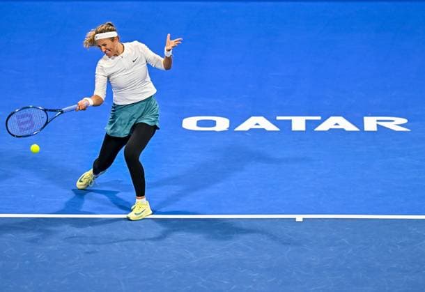 WTA, Tennis Damen QATAR OPEN TENNIS TOURNAMENT FIRST ROUND Victoria Azarenka competes in her 1st round match against Amanda Anisimova of United States during the WTA Qatar TotalEnergies Open 2025 tennis tournament at the Khalifa International Tennis Complex in Doha, Qatar, on February 9, 2025. Copyright: xNOUSHADx