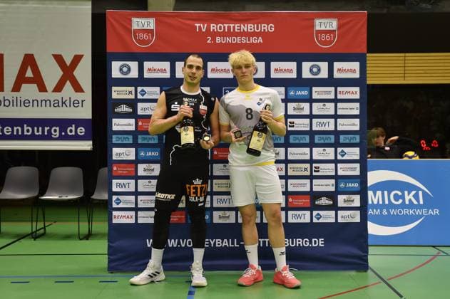 MVP, left Moritz Rauber TV Rottenburg, 02 , right Lucas Huckle Volley YoungStars Friedrichshafen, 08 TV Rottenburg vs Volley YoungStars Friedrichshafen, Volleyball, 2 Bundesliga Sued, Matchday 18, Season 2024 2025, 09 02 2025, TV Rottenburg vs Volley YoungStars Friedrichshafen, Volleyball, 2 Bundesliga Sued, Matchday 18, Season 2024 2025, 09 02 2025 Rottenburg Copyright: xEibner-Pressefoto RalphxKunzex EP_RKE