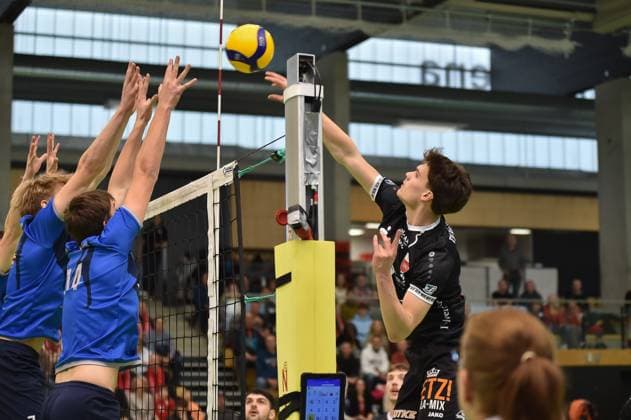 David Dornauf TV Rottenburg, 05 in attack TV Rottenburg vs Volley YoungStars Friedrichshafen, Volleyball, 2 Bundesliga Sued, Matchday 18, Season 2024 2025, 09 02 2025, TV Rottenburg vs Volley YoungStars Friedrichshafen, Volleyball, 2 Bundesliga Sued, Matchday 18, Season 2024 2025, 09 02 2025 Rottenburg Copyright: xEibner-Pressefoto RalphxKunzex EP_RKE