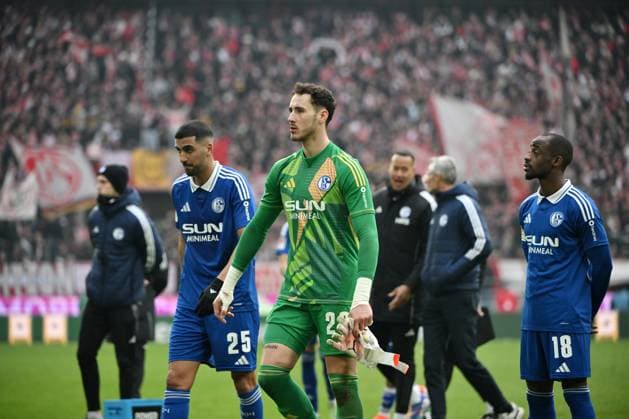 Aymen Barkok FC Schalke 04 , Goalkeeper Justin Heekeren FC Schalke 04 , Christopher Antwi Adjei Schalke 04 , from left , after the match 09 02 2025, Soccer 2 Bundesliga, Matchday 21, Season 2024 2025 1 FC Köln FC Schalke 04 1 0 Koeln Rhein Energie Stadion Nordrhein Westfalen Germany Team2