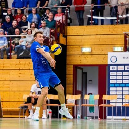 09 02 2025, GER, Volleyball, 2 BL Maenner Sued, Season 2024 2025, Blue Volleys Gotha Barock Volleys MTV Ludwigsburg Len Spankowski Blue Volleys Gotha 99867 Gotha Sporthalle Sportanlage Ernesti Thüringen Germany