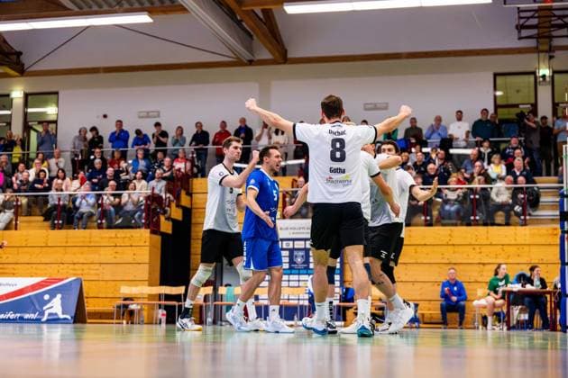 09 02 2025, GER, Volleyball, 2 BL Maenner Sued, Season 2024 2025, Blue Volleys Gotha Barock Volleys MTV Ludwigsburg Dominik Duchac Blue Volleys Gotha 99867 Gotha Sporthalle Sportanlage Ernesti Thüringen Germany