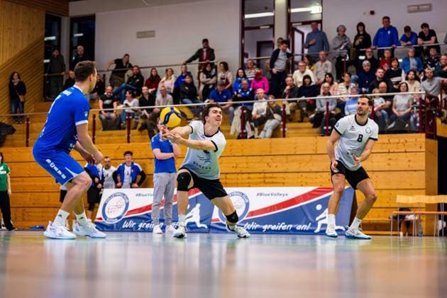 09 02 2025, GER, Volleyball, 2 BL Maenner Sued, Season 2024 2025, Blue Volleys Gotha Barock Volleys MTV Ludwigsburg Daniel Mark Ridings Blue Volleys Gotha 99867 Gotha Sporthalle Sportanlage Ernesti Thüringen Germany