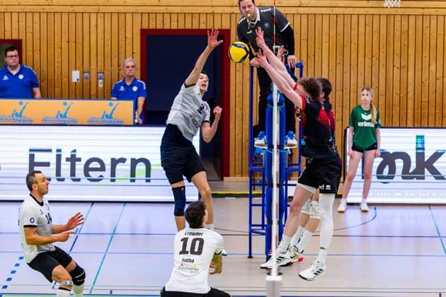 09 02 2025, GER, Volleyball, 2 BL Maenner Sued, Season 2024 2025, Blue Volleys Gotha Barock Volleys MTV Ludwigsburg Christoph Assmann Blue Volleys Gotha 99867 Gotha Sporthalle Sportanlage Ernesti Thüringen Germany