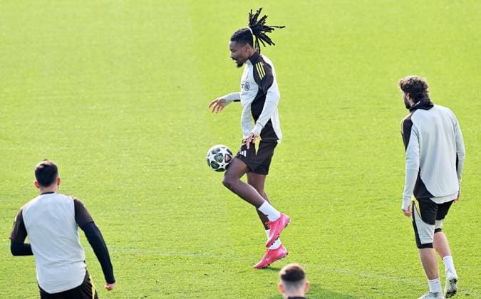 February 10, 2025, Turin: Juventus Thuram during training on the eve of the UEFA Champions League soccer match against PSV Eindhoven at Continassa, Italy, 10 February 2025 ANSA ALESSANDRO DI MARCO UEFA Champions League: Juventus training  - ZUMAa110 20250210_zaf_a110_028 Copyright: xAlessandroxDixMarcox xZ63x