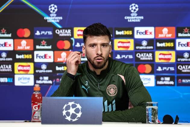 UEFA Champions League press conference, PK, Pressekonferenz Manchester City v Real Madrid Ruben Dias of Manchester City speaks to the press during the UEFA Champions League Press Conference Manchester City v Real Madrid at Etihad Stadium, Manchester, United Kingdom, 10th February 2025 (Photo by Mark Cosgrove News Images) Manchester Etihad Stadium Manchester United, ManU Kingdom Copyright: xMarkxCosgrove NewsxImagesx